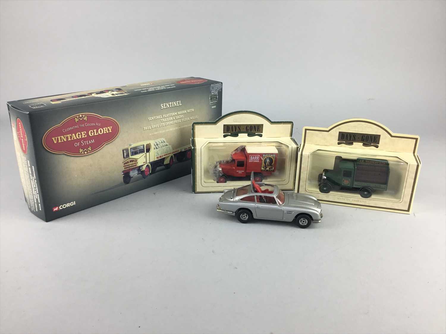 Lot 65 - A COLLECTION OF CORGI MODEL VEHICLES