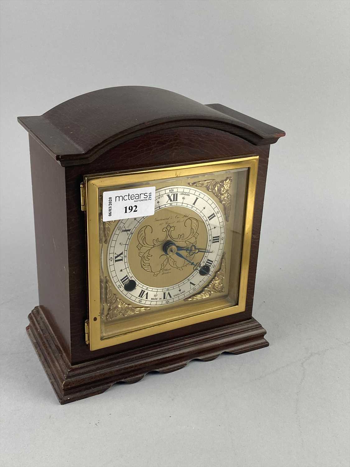 Lot 192 - A MID-20TH CENTURY ELLIOTT MANTEL CLOCK