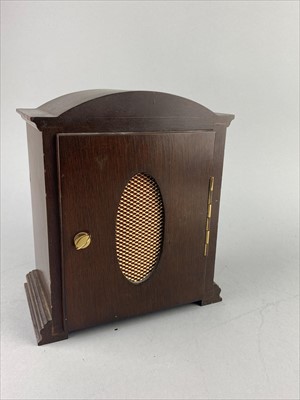 Lot 192 - A MID-20TH CENTURY ELLIOTT MANTEL CLOCK