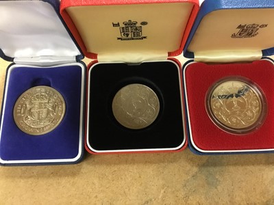 Lot 33 - A LOT OF VARIOUS COLLECTOR'S COINS