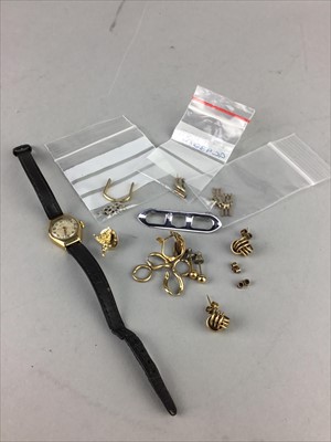 Lot 177 - A LADY'S WRIST WATCH AND SCRAP GOLD