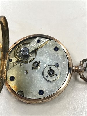 Lot 821 - A LADY'S CONTINENTAL GOLD POCKET WATCH