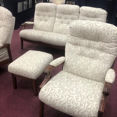 Lot 313 - AN ERCOL STYLE THREE PIECE SUITE