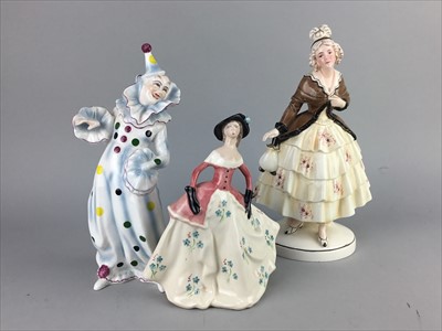 Lot 95 - A KATZHAUSEN FIGURE OF A LADY ALONG WITH ANOTHER AND A CLOWN