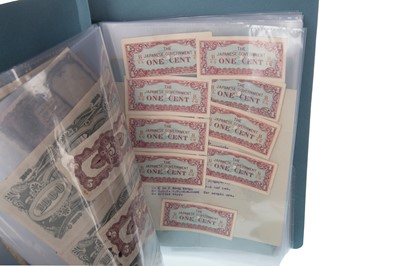 Lot 76 - A LOT OF INTERNATIONAL 20TH CENTURY NOTES, POSTCARDS AND UK COINS