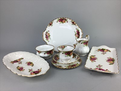 Lot 328 - A ROYAL ALBERT 'OLD COUNTRY ROSES' PATTERN PART TEA SERVICE