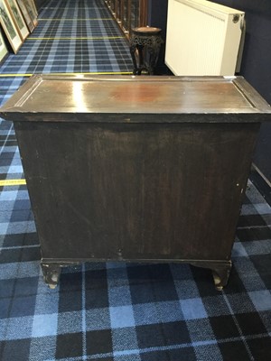 Lot 774 - A 20TH CENTURY CHINESE CABINET