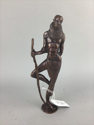 Lot 371 - A 20TH CENTURY BRONZE FIGURE OF AN AFRICAN MAN