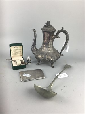 Lot 394 - A SILVER CIGARETTE CASE AND OTHER ITEMS