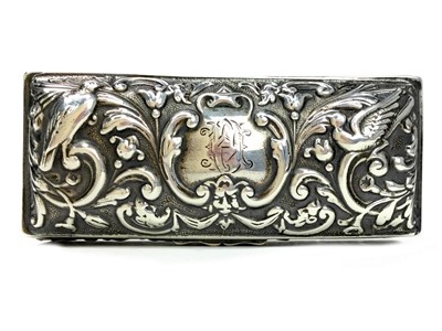 Lot 446 - A VICTORIAN SILVER RING BOX