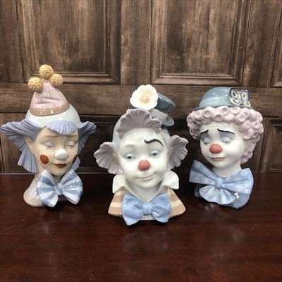 Lot 403 - A LOT OF THREE LLADRO CLOWN FIGURES