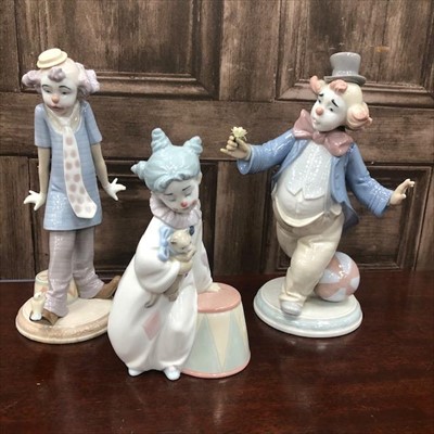 Lot 416 - A LLADRO CIRCUS CLOWN AND TWO OTHERS