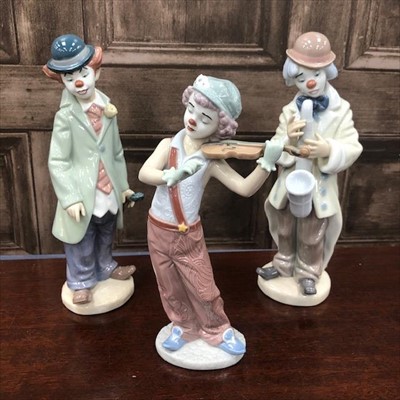 Lot 418 - A LOT OF  LLADRO CLOWN MUSICIANS