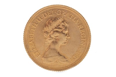 Lot 92 - A GOLD SOVEREIGN, 1976