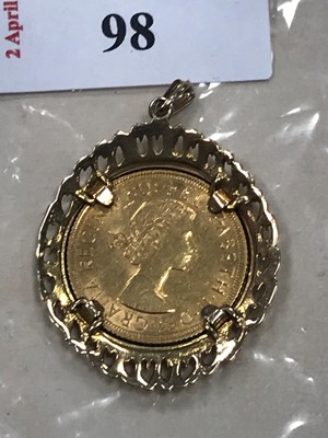 Lot 98 - A GOLD SOVEREIGN, 1958