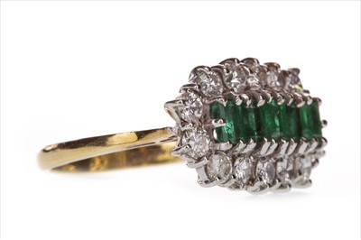 Lot 408 - A GREEN GEM AND DIAMOND RING