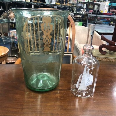 Lot 477 - A 19TH CENTURY SODA GLASS VASE AND A GLASS SHIP IN A BOTTLE