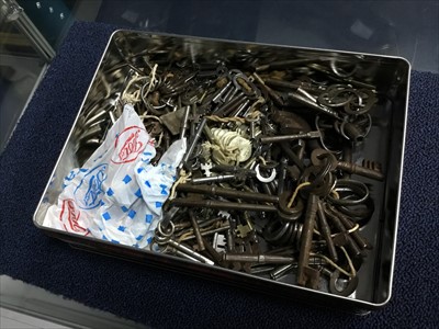 Lot 438 - A LOT OF VARIOUS KEYS