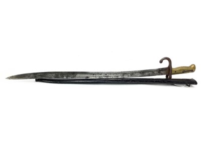 Lot 1613 - A LATE 19TH CENTURY FRENCH SWORD BAYONET