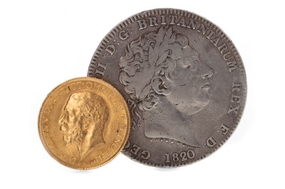 Lot 85 - A GOLD SOVEREIGN AND A SILVER CROWN