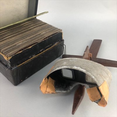 Lot 270 - A VINTAGE STEREOSCOPE AND SLIDES