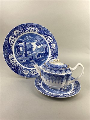 Lot 92 - A LOT OF SPODE 'ITALIAN' DINNER CHINA