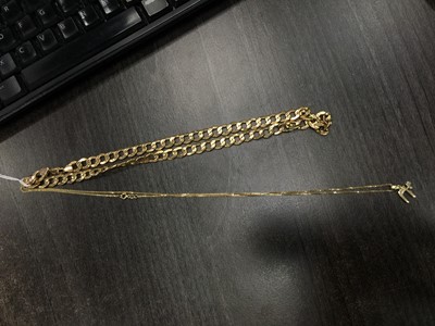 Lot 1302 - A LOT OF TWO GOLD CHAINS
