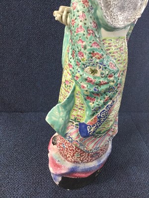 Lot 782 - A 20TH CENTURY CHINESE CERAMIC FIGURE