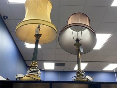 Lot 476 - A LOT OF TWO BRASS COLUMN TABLE LAMPS WITH SHADES