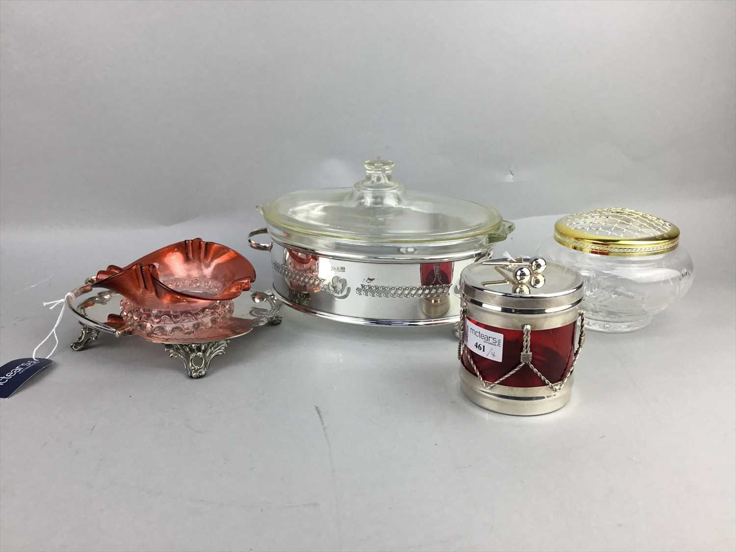 Lot 461 - A SILVER PLATED PRESERVE JAR AND OTHER SILVER PLATE AND GLASS ITEMS
