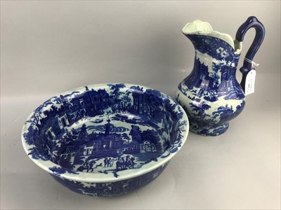Lot 495 - A BLUE AND WHITE EWER AND WASH BASIN