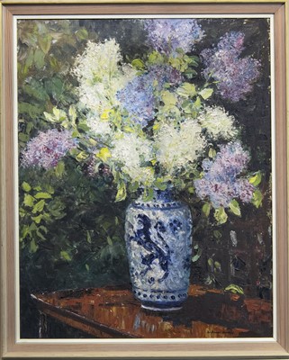 Lot 42 - FLORAL STILL LIFE, AN OIL BY WILLIAM DOUGLAS MACLEOD