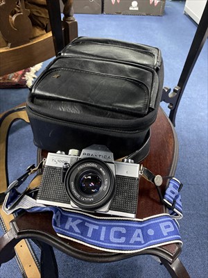 Lot 394 - A VINTAGE TOPLON CAMERA IN LEATHER CASE AND OTHER CAMERAS
