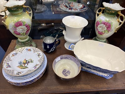 Lot 173 - A LOT OF CERAMICS AND SILVER PLATED FLATWARE