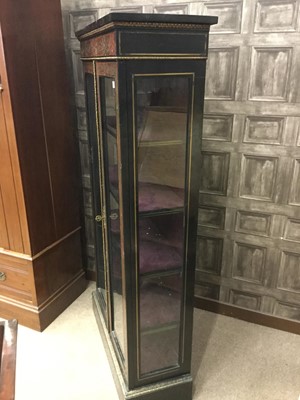 Lot 1637 - AN ATTRACTIVE VICTORIAN BOULLE DISPLAY CABINET