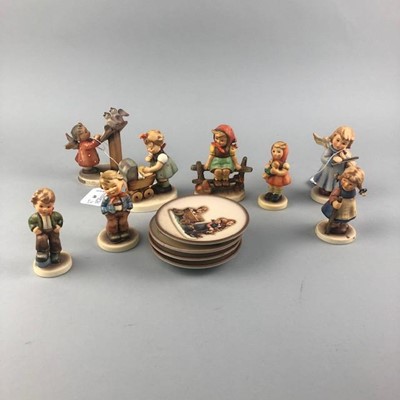 Lot 49 - A COLLECTION OF HUMMEL FIGURES AND PLATES