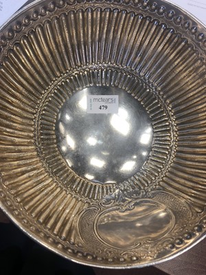 Lot 479 - AN EARLY 20TH CENTURY SILVER BOWL
