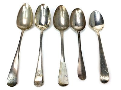 Lot 489 - A COMPOSITE SET OF FIVE SILVER TABLE SPOONS