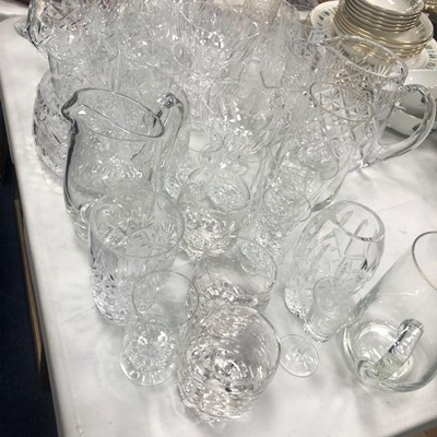 Lot 111 - A LOT OF CRYSTAL AND GLASS WARE