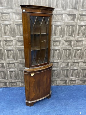 Lot 336 - A REPRODUCTION MAHOGANY CORNER CUPBOARD