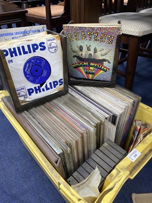 Lot 379 - A COLLECTION OF VINYL ALBUMS AND SINGLES