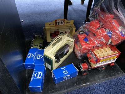 Lot 172 - A COLLECTION OF MODEL VEHICLES