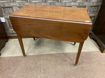 Lot 395 - A GEORGE III MAHOGANY PEMBROKE TABLE