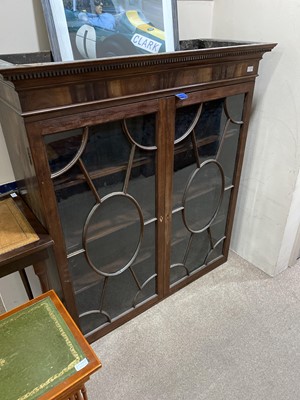 Lot 315 - AN EARLY 19TH CENTURY MAHOGANY BOOKCASE