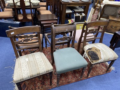 Lot 392 - A SET OF SIX EARLY 19TH CENTURY DINING CHAIRS