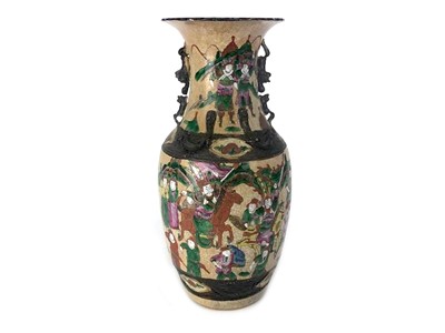 Lot 797 - AN EARLY 20TH CENTURY CHINESE FAMILLE VERTE CRACKLE GLAZE VASE