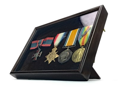 Lot 1655 - A FRAMED WWI MEDAL GROUP INCLUDING BADGE OF AN ASSOCIATE OF THE ROYAL RED CROSS