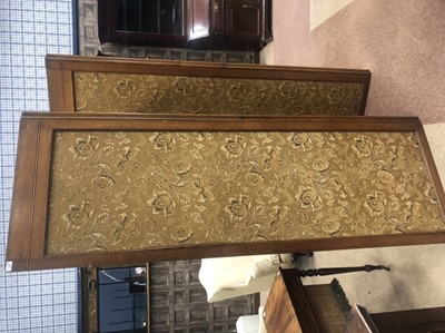 Lot 1696 - A LARGE VICTORIAN OAK FRAMED FOUR PANEL DRAUGHT SCREEN