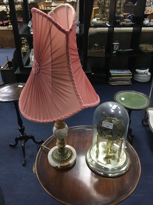 Lot 266 - AN ELGIN ANNIVERSARY MANTEL CLOCK AND AN ONYX TABLE LAMP