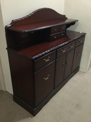 Lot 144 - A REPRODUCTION MAHOGANY SIDEBOARD